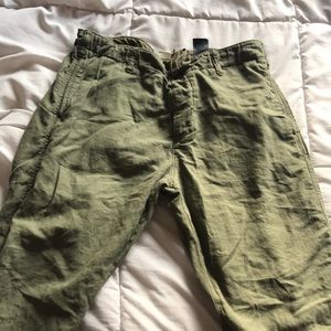 Green linen capri pants